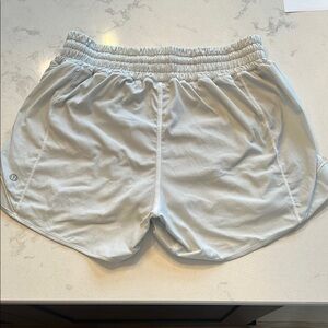 lululemon athletica Hotty Hot Short 4”